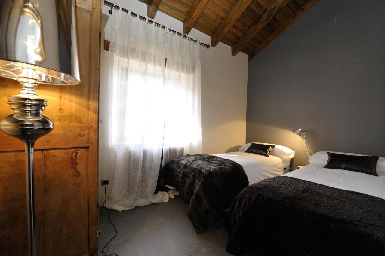 La Caseta De Queixans Con Chimenea Puigcerdà Esterno foto